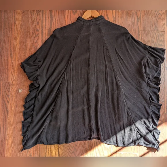 Free People FP Black Button Down Women's Top XS/S Batwing Ruffle Pockets Lagenlo - Picture 5 of 7
